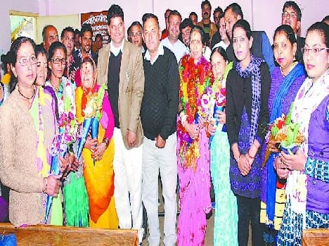 Mahila Congress meeting in Pithoragarh
